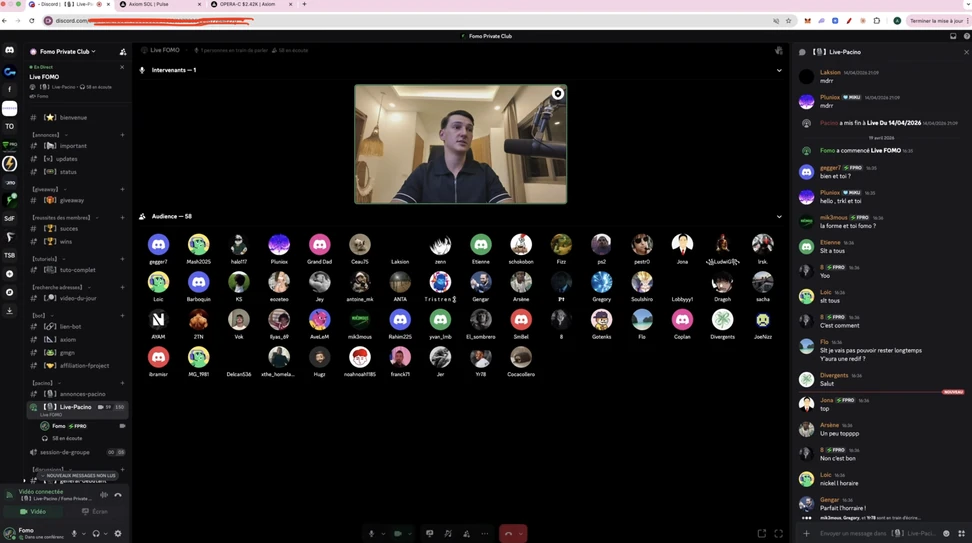 Capture d’un live F Project sur Discord : la vidéo du coach diffusée devant 58 membres connectés.